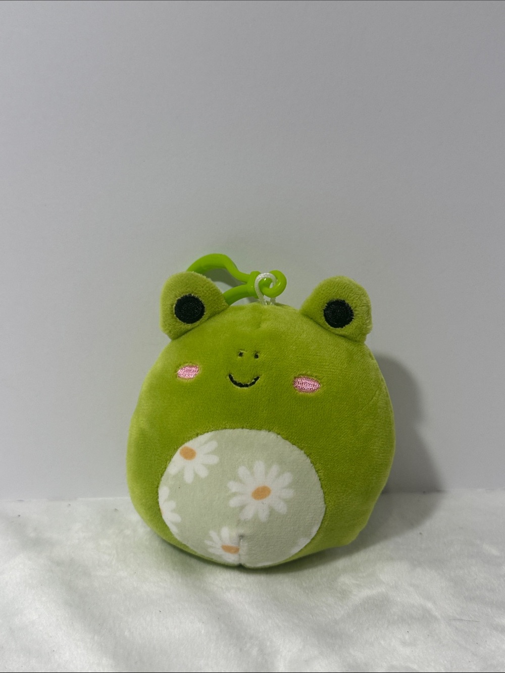 Squishmallows Wendy the Frog Clip Floral Belly 3.5-inch Stuffed Plush
